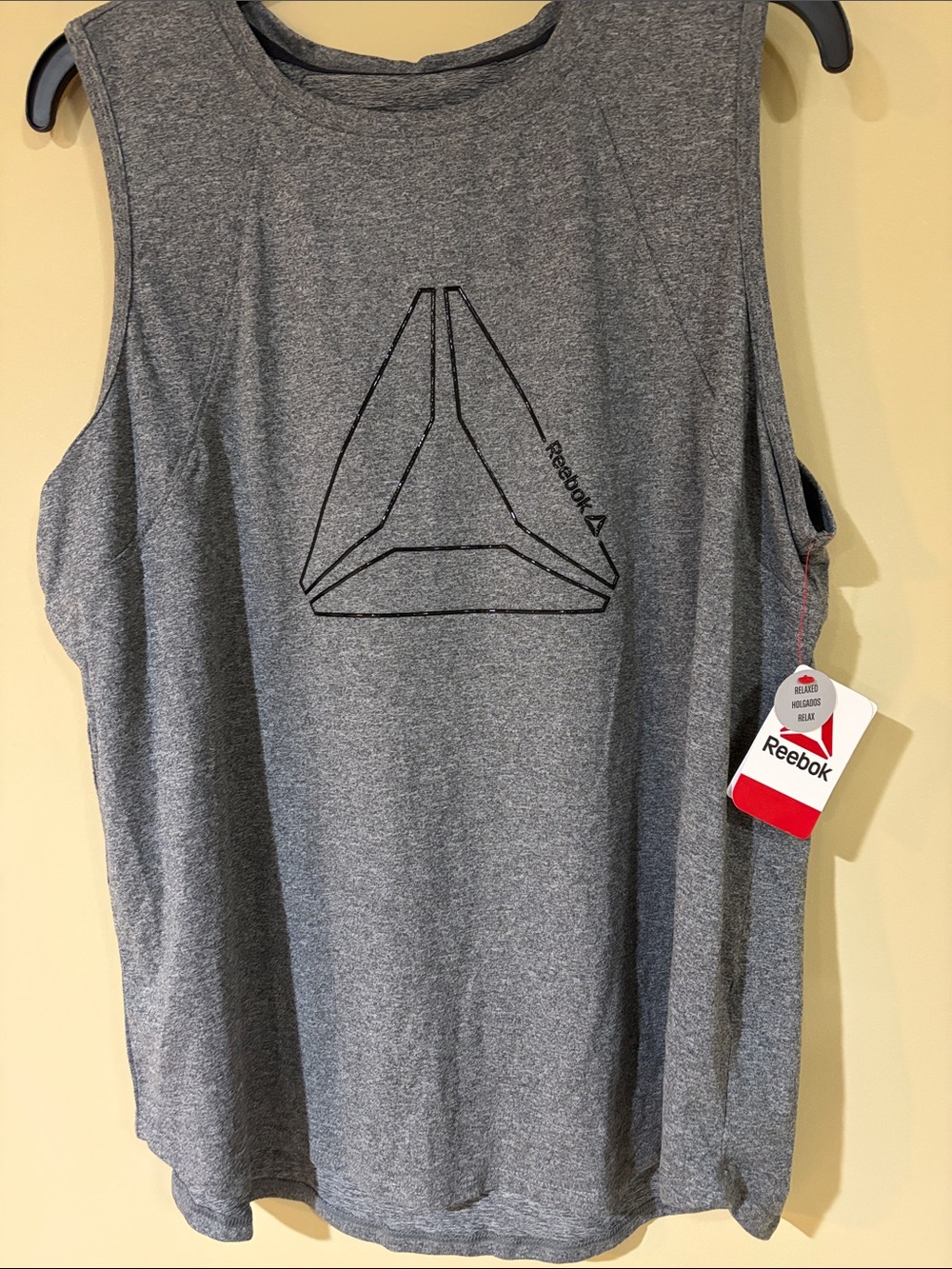 Reebok Women’s Gray Sleeveless Training Tank Top with Logo never worn tag on